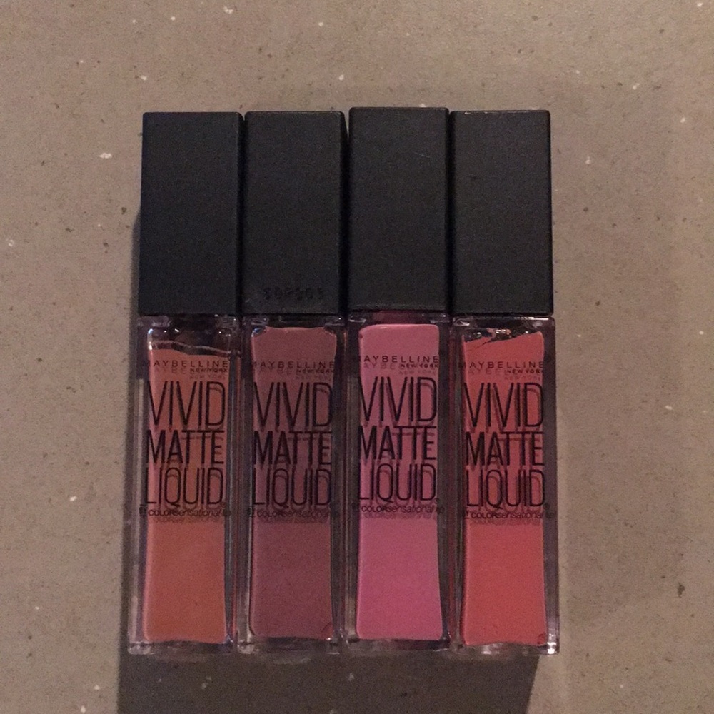 MAYBELLINE VIVID MATTE LIQUID